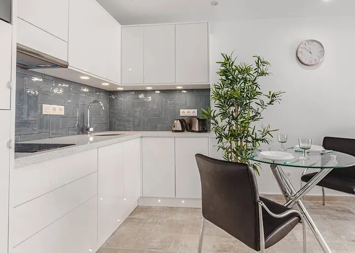 Tenerife Royal Gardens One Bedroom *