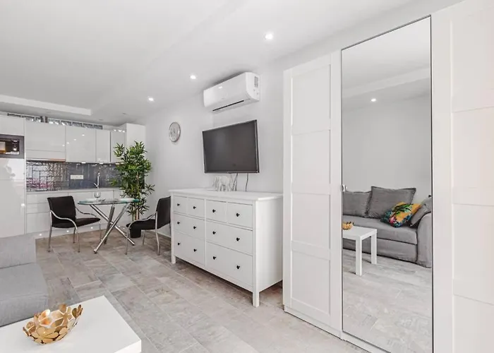 דירה Tenerife Royal Gardens One Bedroom פלאייה דה לאס אמריקס